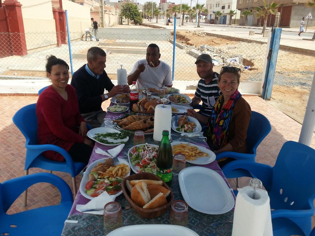 Hotel Canarias Sahara Тан-Тан Екстериор снимка